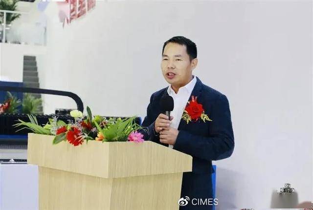 SuperSmart！大族激光SF系列光纤激光切割机全球首发(图2)