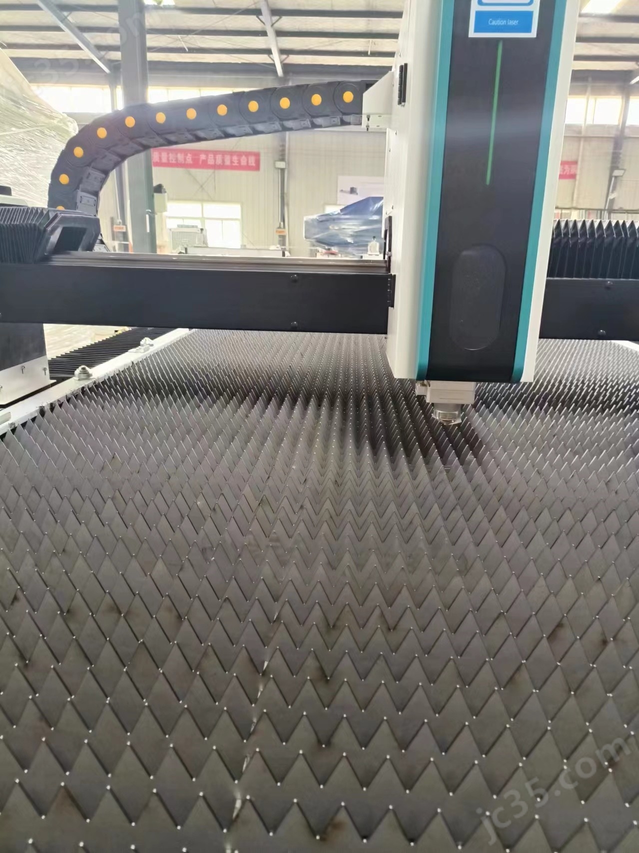 光纤激光切割机全自动金属板材高精度大功率(图1)