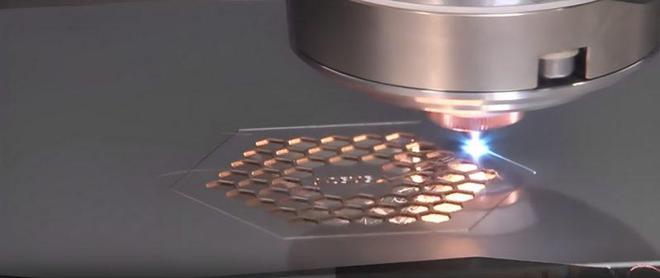 小幅面精密激光切割机揭开现代神秘工匠面纱(图4)